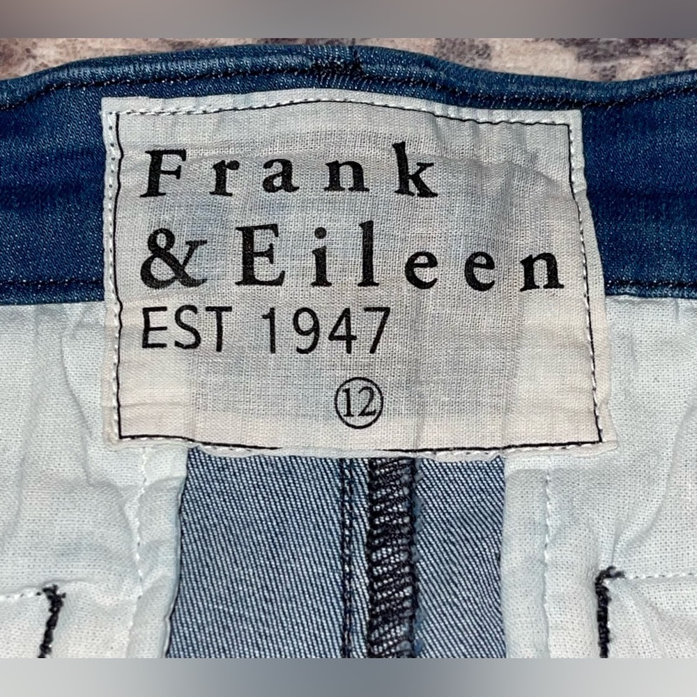 Frank & Eileen Cropped Ankle Jeans in Blue Denim - Picture 9 of 11